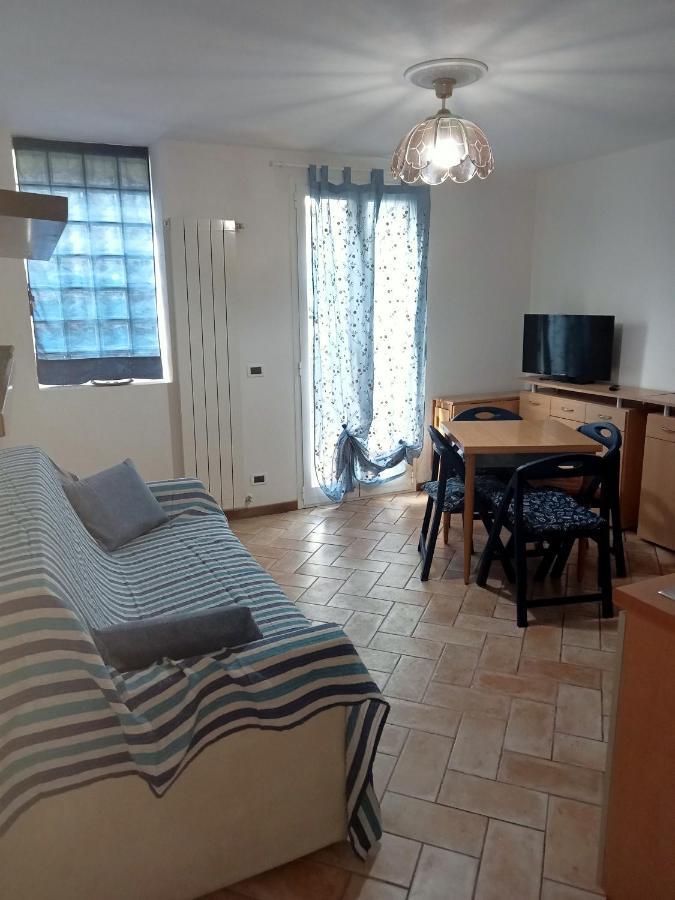 Nina House Apartment Imperia Luaran gambar